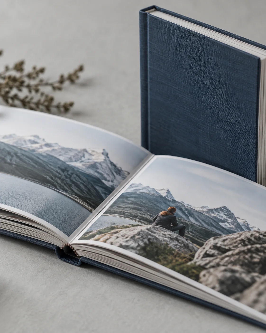 Layflat or traditional binding? Start with your photographs